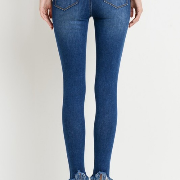 Evita Jeans - Picture 2 of 3